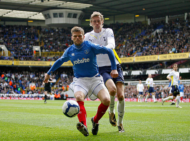 的锋线上演 的锋线上演